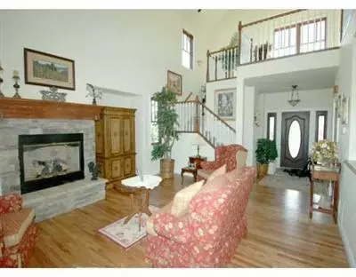 12 Newquist St, Eagle, CO 81631 photo 2
