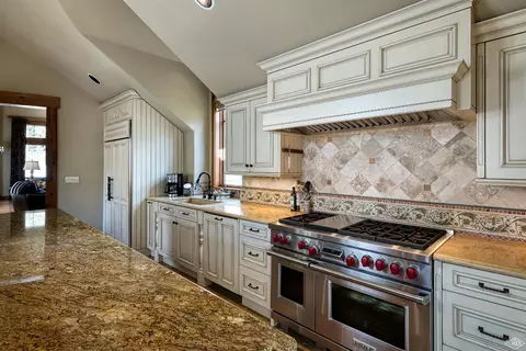 434 Cresta Rd, Edwards, CO 81632 photo 5