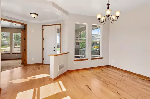 352 Greenhorn Ave, Eagle, CO 81631 photo 2