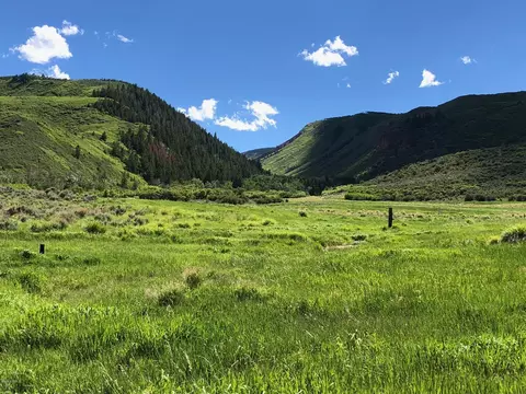0694 Gray Rock Dr, Eagle, CO 81631 photo 2