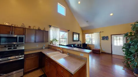 531 E Second St, Eagle, CO 81631 photo 7