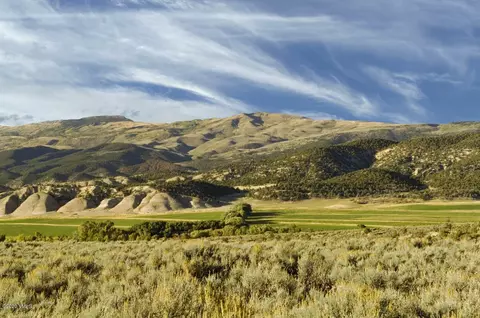 1141 E Haystacker Dr, Eagle, CO 81631 photo 2