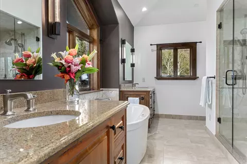 185 Forest Rd, Vail, CO 81657 photo 16