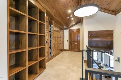 185 Forest Rd, Vail, CO 81657 photo 25