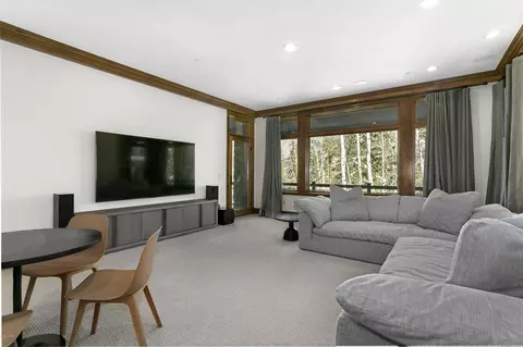 185 Forest Rd, Vail, CO 81657 photo 21