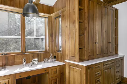 185 Forest Rd, Vail, CO 81657 photo 12