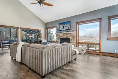 946 Eagle #E, Avon, CO 81620 photo 2