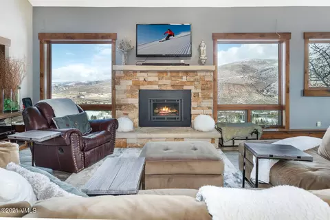 946 Eagle #E, Avon, CO 81620 photo 3