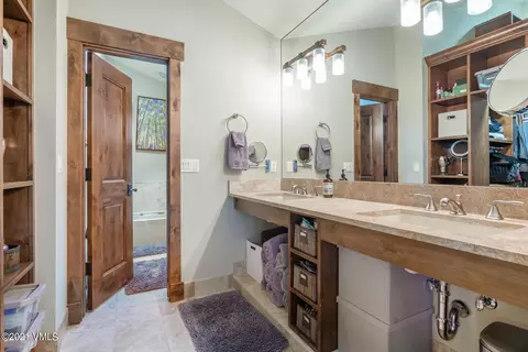 946 Eagle #E, Avon, CO 81620 photo 24