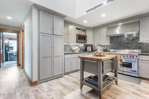 946 Eagle #E, Avon, CO 81620 photo 8