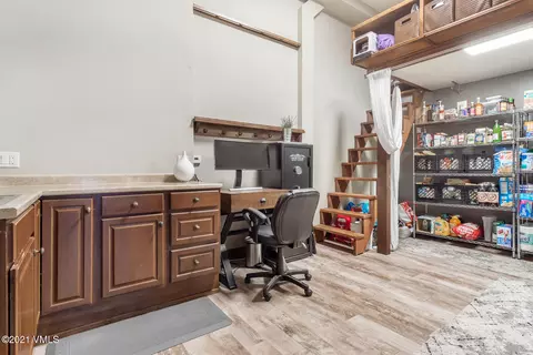 946 Eagle #E, Avon, CO 81620 photo 32