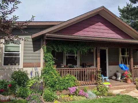 511 Mcintire St, Eagle, CO 81631 photo 2