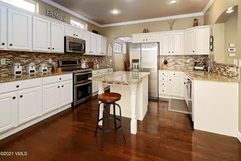 200 Longview Ave, Eagle, CO 81631 photo 5