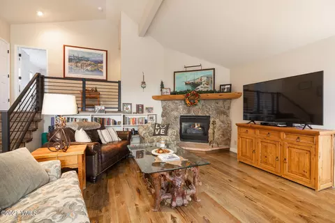 111 Chaparral Rd, Edwards, CO 81632 photo 1