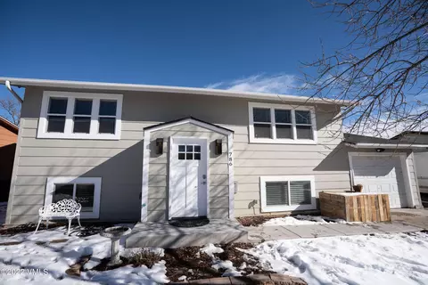 786 Mobile St, Aurora, CO 80011 photo 1