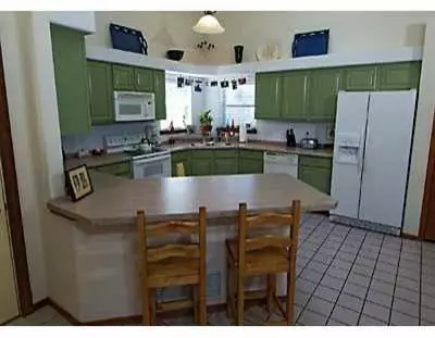111 Condor Dr, Eagle, CO 81631 photo 3