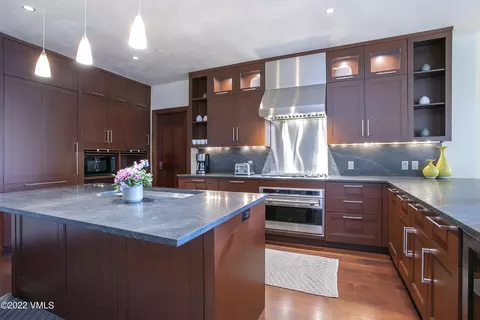 141 E Meadow Dr #5G WEST, Vail, CO 81657 photo 2