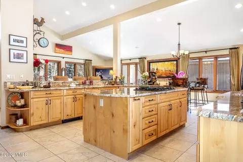 231 Rawhide Rd, Edwards, CO 81632 photo 2
