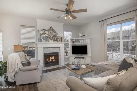 39 Hockett St, Eagle, CO 81631 photo 2