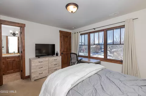 500 Palmer Loop, Eagle, CO 81631 photo 3