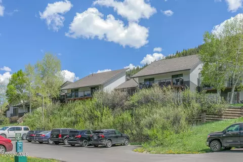 596 Daisy Ln #9, Avon, CO 81620 photo 2