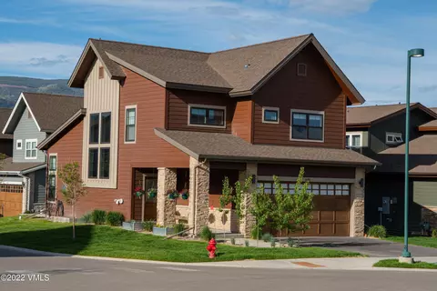 94 Field St, Eagle, CO 81631 photo 2