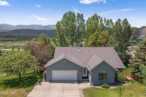 541 Golden Eagle, Eagle, CO 81631 photo 2