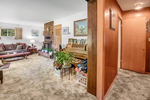 601 Wall St, Eagle, CO 81631 photo 2