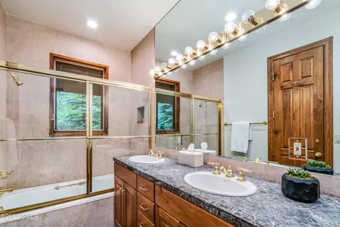 355 Forest Rd #B, Vail, CO 81657 photo 30
