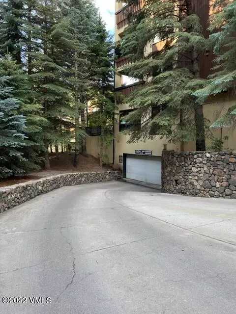 68 E Meadow Dr #726, Vail, CO 81657 photo 2