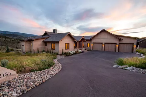 2185 E Haystacker Dr, Eagle, CO 81631 photo 1