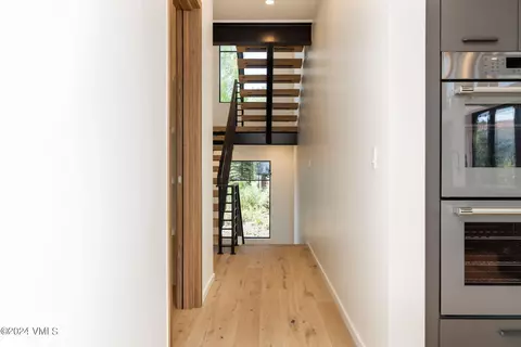 Entry Way - 83 Red Tail Rdg, Edwards, CO 81632 photo 1 of 4