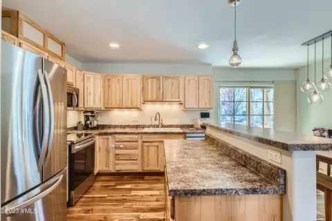138 Bluffs Dr, Eagle, CO 81631 photo 4