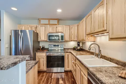 138 Bluffs Dr, Eagle, CO 81631 photo 6