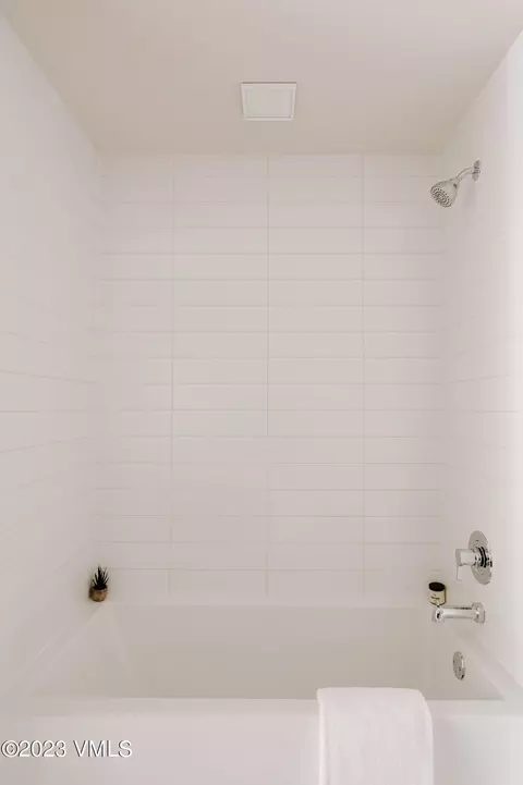 430 S Frontage Rd E #L, Vail, CO 81657 photo 3