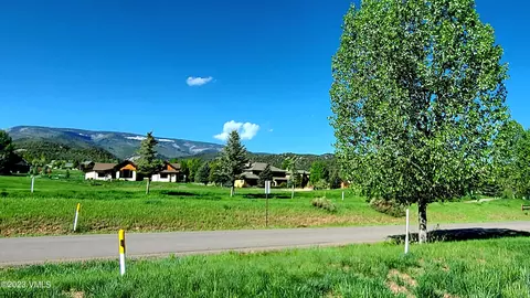 85 E Haystacker Dr, Eagle, CO 81631 photo 4