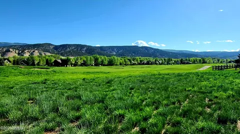 85 E Haystacker Dr, Eagle, CO 81631 photo 2
