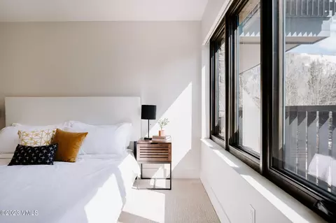 Bedroom - 430 S Frontage Rd E #F, Vail, CO 81657 photo 1 of 2