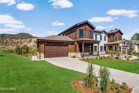 6 Black Bear Dr #B, Gypsum, CO 81637