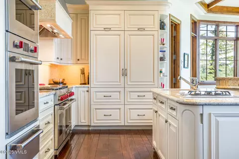 Kitchen - 46 Jasmine, Avon, CO 81620 photo 4 of 6