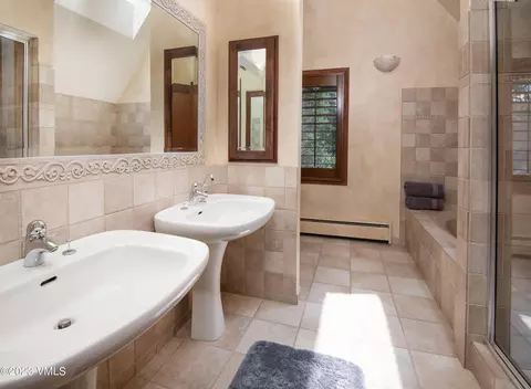 850 Eagle, Vail, CO 81657 photo 9