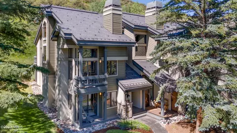 166 Willis Pl #166, Beaver Creek, CO 81620
