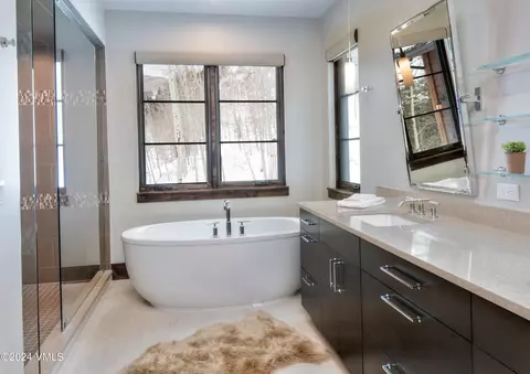 Bath - 1240 Westhaven Cir, Vail, CO 81657 photo 8 of 8