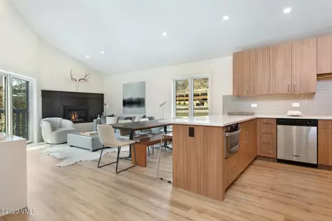 548 S Frontage Rd #408, Vail, CO 81657
