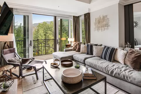 728 W Lionshead Cir #R-312, Vail, CO 81657