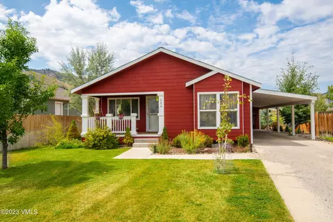 124 Rainbow Cir, Dotsero, CO 81637