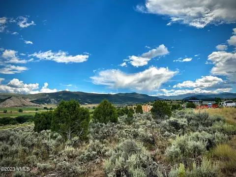 1069 E Haystacker Dr, Eagle, CO 81631