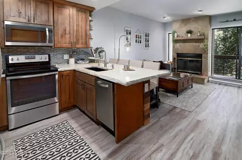 39377 Hwy 6 #D-204, Avon, CO 81620
