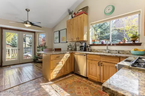 320 Golden Eagle Rd, Eagle, CO 81631 photo 8