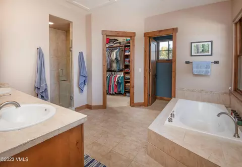 Bath - 346 Palmer Loop, Eagle, CO 81631 photo 4 of 9